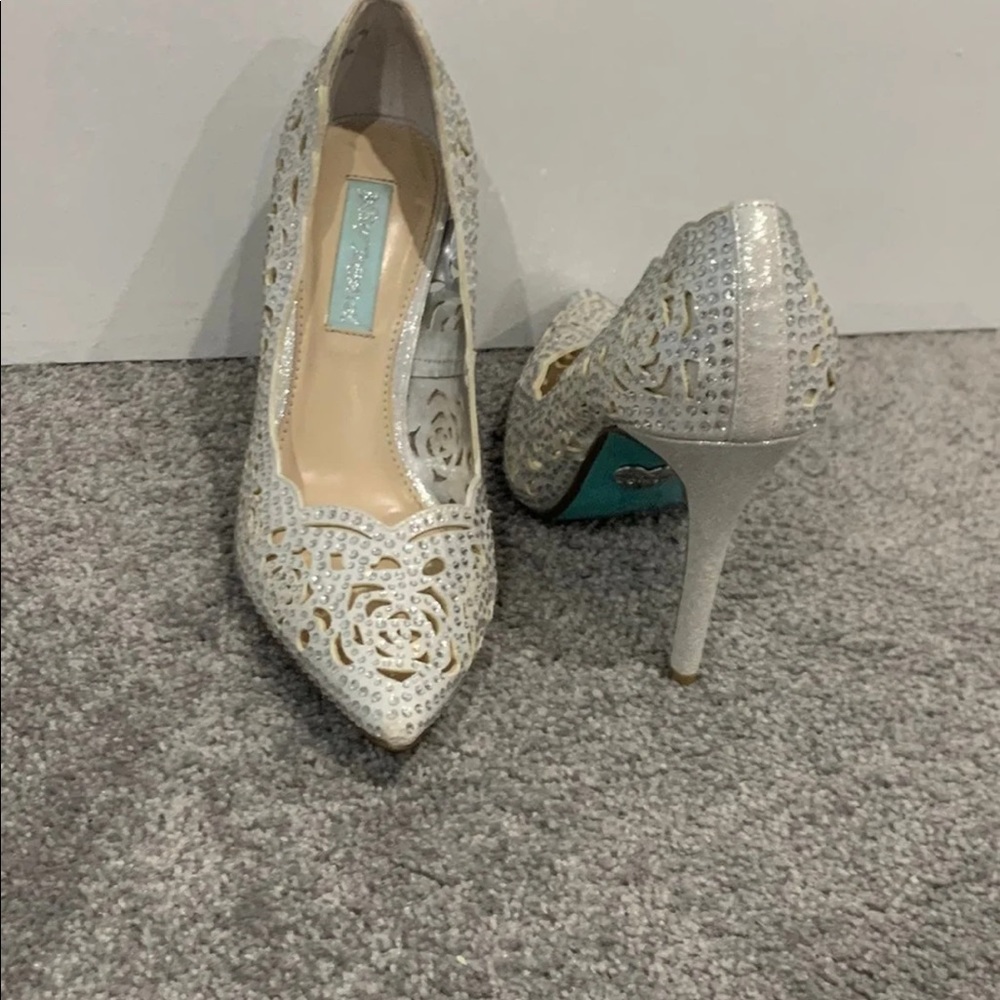 Heels only wore once